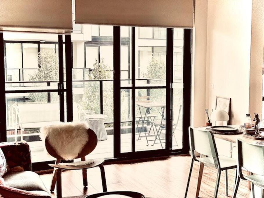 The Pas.Coe - A Stylish 1 Bedroom Unit With Free Parking. เมลเบิร์น ภายนอก รูปภาพ